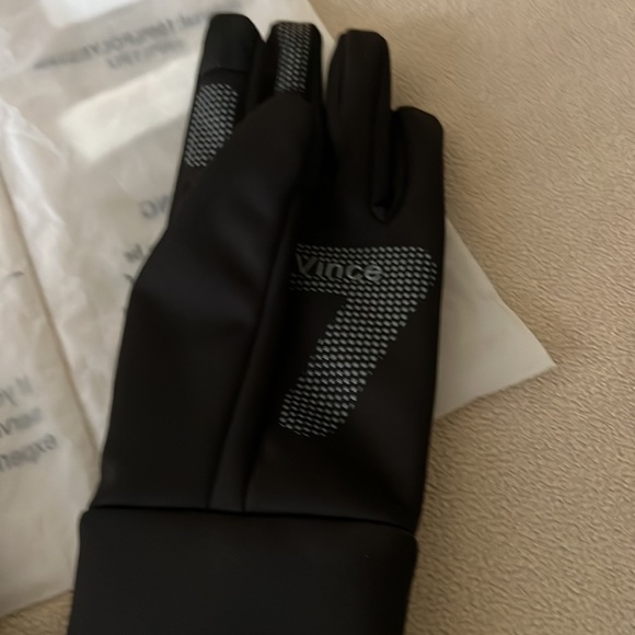 🌹FanVince Brand New touch screen Gloves🌹 - Picture 2 of 4